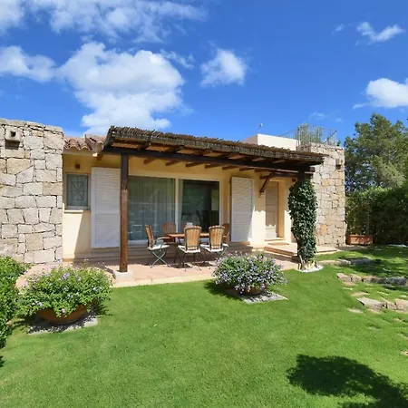 Villa Indipendente Piscina Privata E Vista Mare Cala Bitta